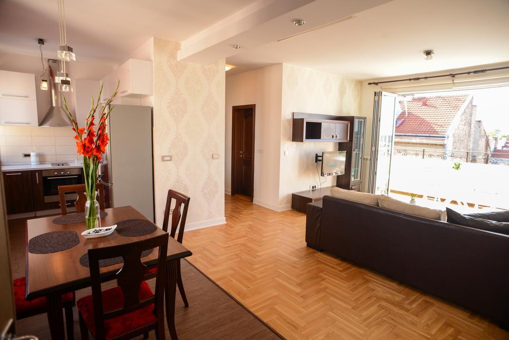 Apartments Belvedere Belgrado Habitación foto